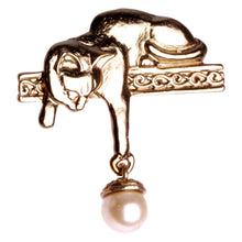 Charger l'image dans la galerie, Broche en métal argenté. Broche fantaisie. Broche avec perles.