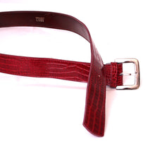 Charger l'image dans la galerie, Ceinture Femmes Cuir Bordeaux Ceinturon Accessoire Maroquinerie Luxe Made in France.