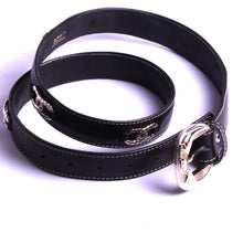 Charger l'image dans la galerie, Ceinture Cuir Artisanale Décoration Accessoire métal Made in France.