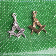 Charger l'image dans la galerie, Bijou pendentif Maçonnique