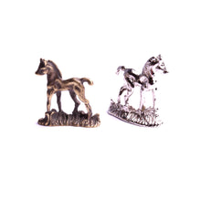 Charger l'image dans la galerie, Cheval de décoration en relief.