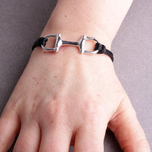 Charger l'image dans la galerie, bracelet mors a cheval argent