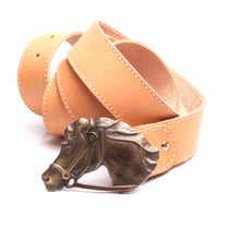 Charger l'image dans la galerie, Ceinture équitation Cuir accessoire équestre personnalisé création fabrication artisanale Made in France.